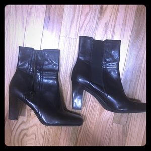 Brown leather size 9.5 bootie
